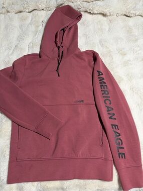 American Eagle Outfitters Men's Hoodie - Mauve Rose
